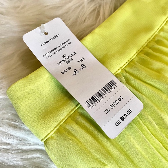 BEBE NEON GREEN PLEATED OVERLAY MAXI SKIRT (Has been worn) - Picture 5 of 7